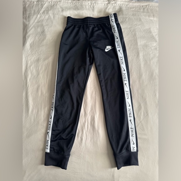 Nike 2pc Black Track Suit - Picture 7 of 10